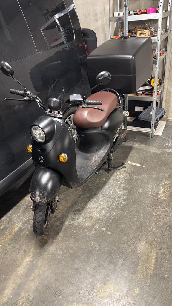 Scooter électrique, Fietsen en Brommers, Ophalen, Zo goed als nieuw, Elektrisch