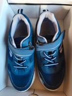 Kinderschoenen maat 33, Ophalen