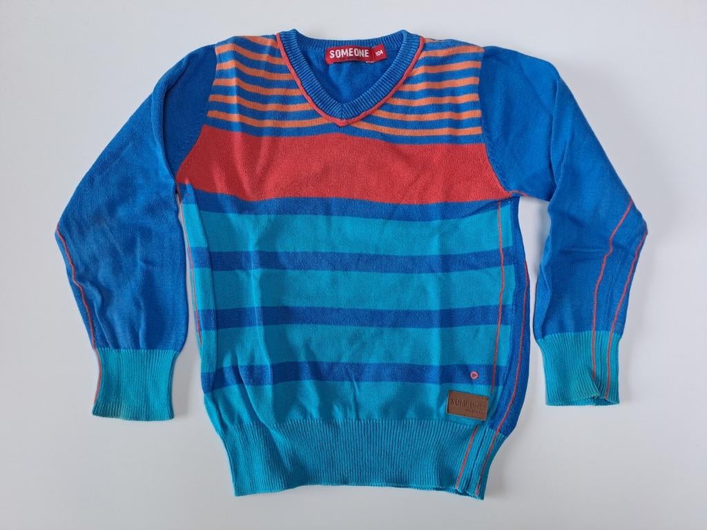 Mt 104  Blauw, rood, oranje gestreepte gebreide trui V-hals, Kinderen en Baby's, Gebruikt, Trui of Vest, Ophalen of Verzenden