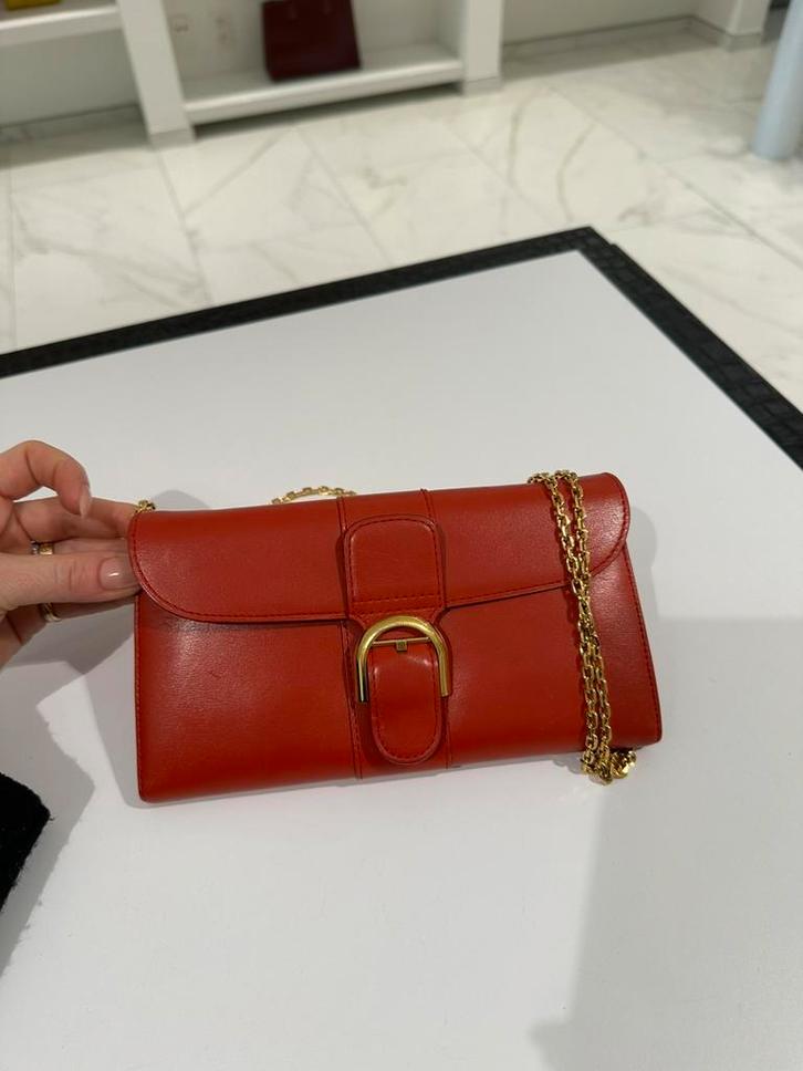 Delvaux Brillant Wallet On Chain, Handtassen en Accessoires, Portemonnees, Zo goed als nieuw, Ophalen