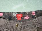 GRATIS : Merk Esprit: short mt 116 (zie foto's), Broek, Gebruikt, Meisje, Ophalen of Verzenden