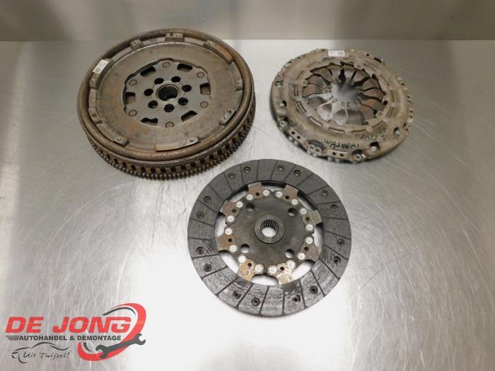 Dubbele massa vliegwiel van een Nissan Qashqai, Gebruikt, -, -, Ophalen of Verzenden