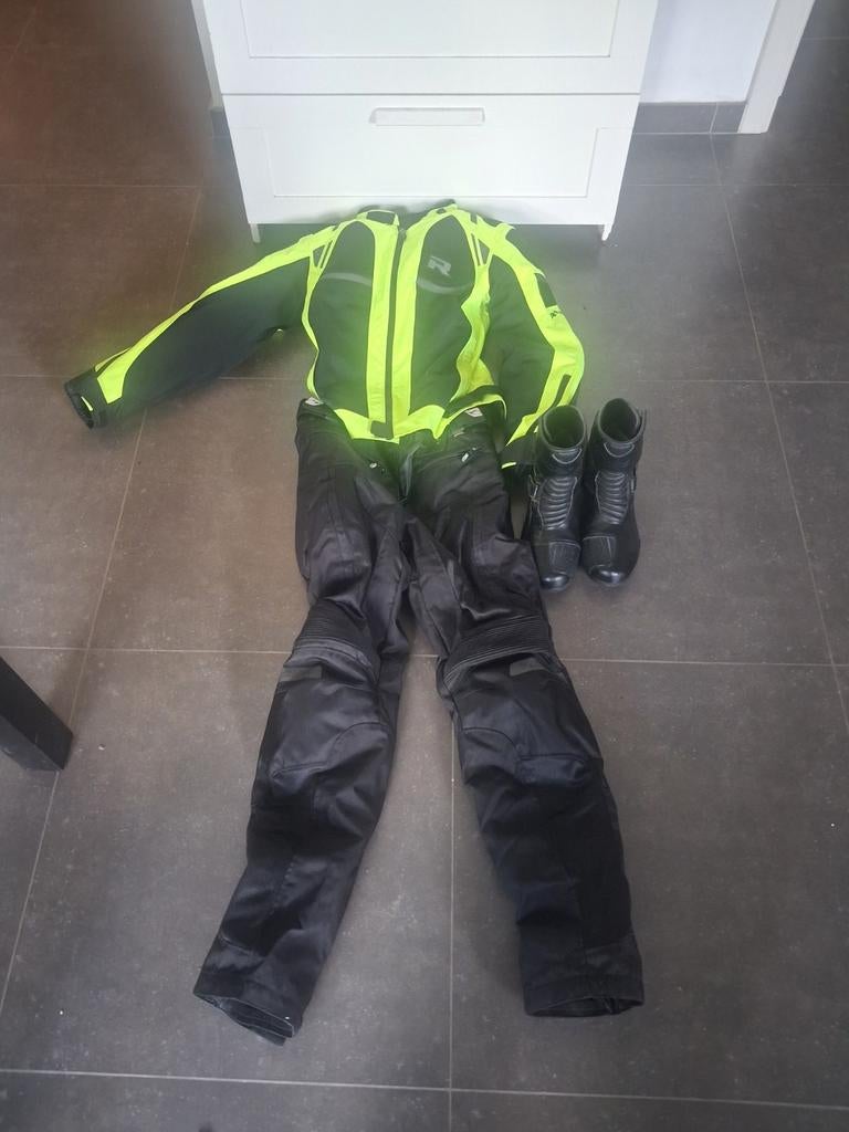 Richa motorjas en broek. Bijde maat S, laarzen maat, Motoren, Kleding | Motorkleding, Ophalen, Laarzen