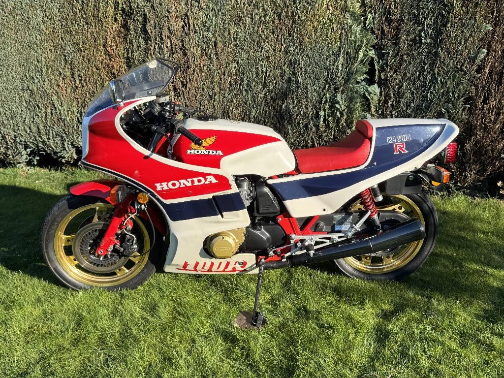 honda cb1100 r 1982 full d'origine, Motos, Motos | Oldtimers & Ancêtres, Sport, plus de 35 kW, 4 cylindres, Permis Moto A, Enlèvement
