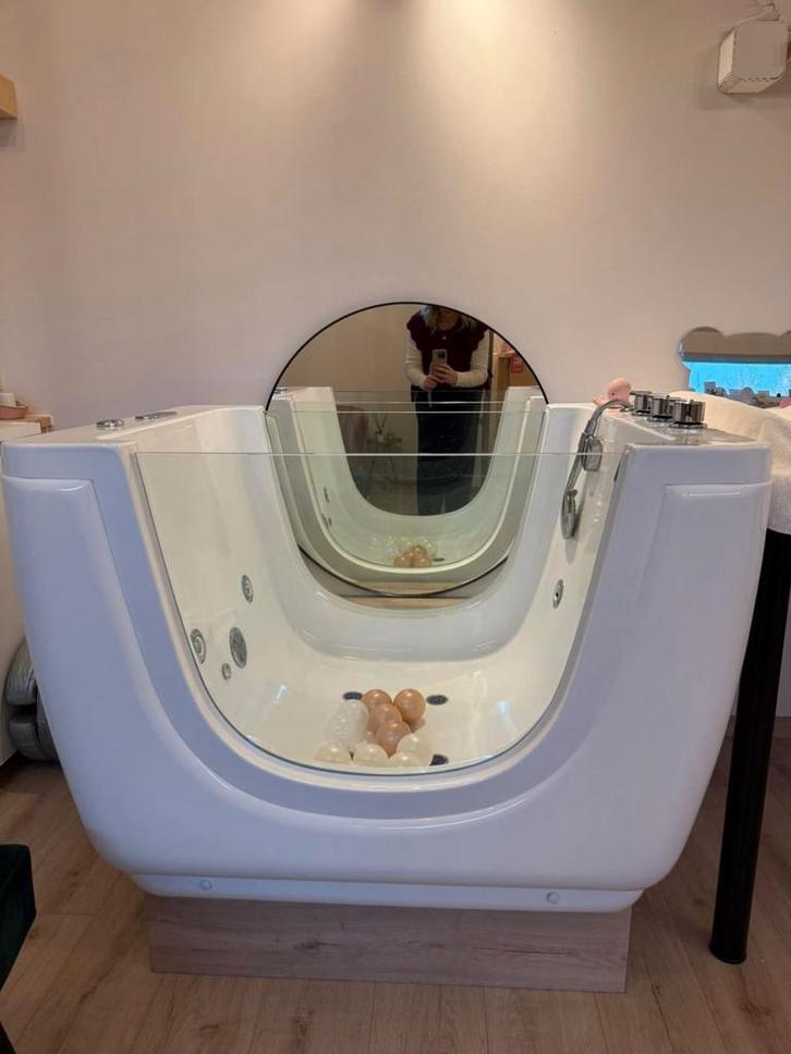 Baby spa bad - baby jacuzzi, Kinderen en Baby's, Badjes en Verzorging, Ophalen