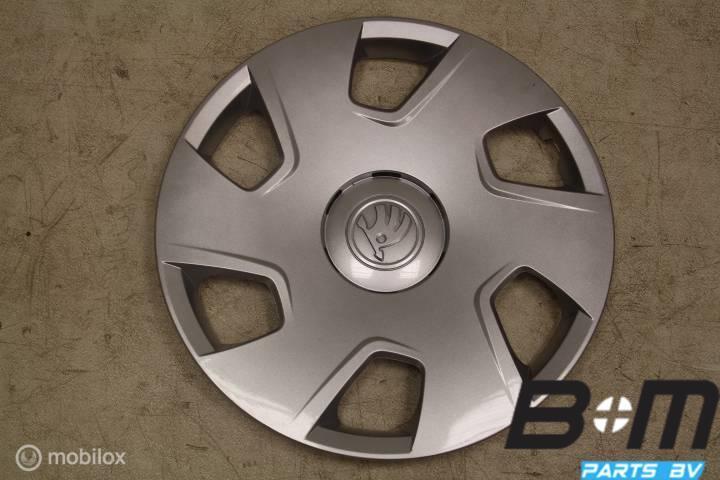 Wieldop Skoda Rapid 2012-2013 5JA601147A, Autos : Pièces & Accessoires, Pneus & Jantes, Pneu(s), Utilisé