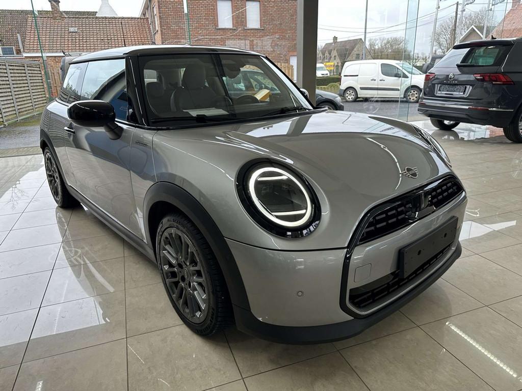 MINI Cooper C Favoured Trim | Pack S | Camera | Apple & Andr, 4 zetels, Lichtsensor, Zwart, Leder