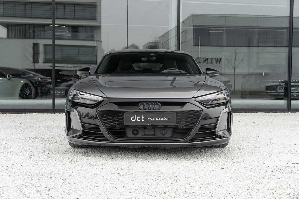 Audi RS e-tron GT Ceramic Brakes B&O Massage CoolingSeats Pa, Auto's, Audi, Automaat, Gebruikt, 2420 kg, USB