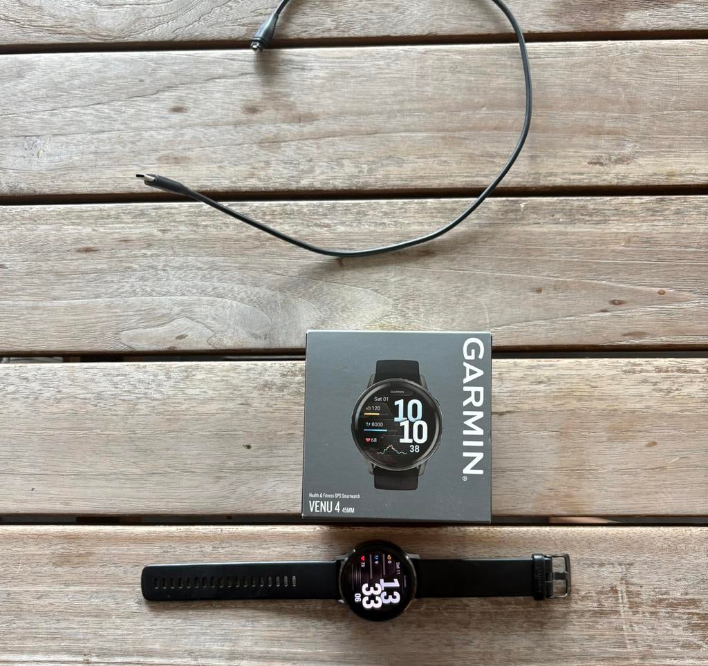 Garmin venu 4 - 45mm, Handtassen en Accessoires, Sporthorloges, Ophalen, Zo goed als nieuw