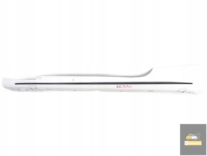 A2056982300, MERCEDES 205 C63 AMG Drempelstrip LINKS, Autos : Pièces & Accessoires, Carrosserie & Tôlerie, Mercedes-Benz, Utilisé