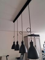 Hanglampen zwart, Enlèvement