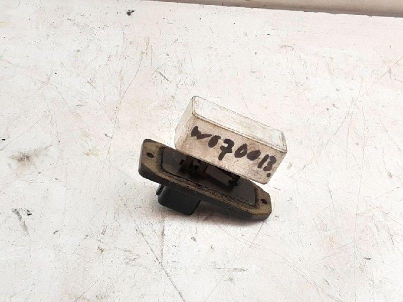 KACHELWEERSTAND Toyota Corolla (E11) (01-1997/02-2000), Gebruikt, Toyota