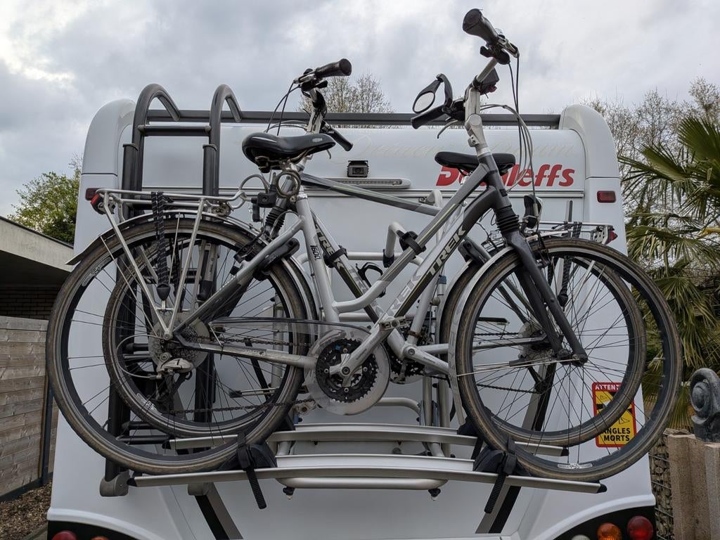Réglable électriquement. Porte-vélos, élévateur OMNI-BIKE 12, Enlèvement
