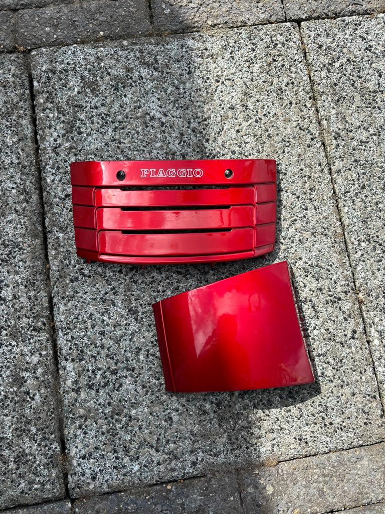 Piaggio skr kapjes, Vélos & Vélomoteurs, Pièces de cyclomoteur | Scooters, Envoi, Piaggio