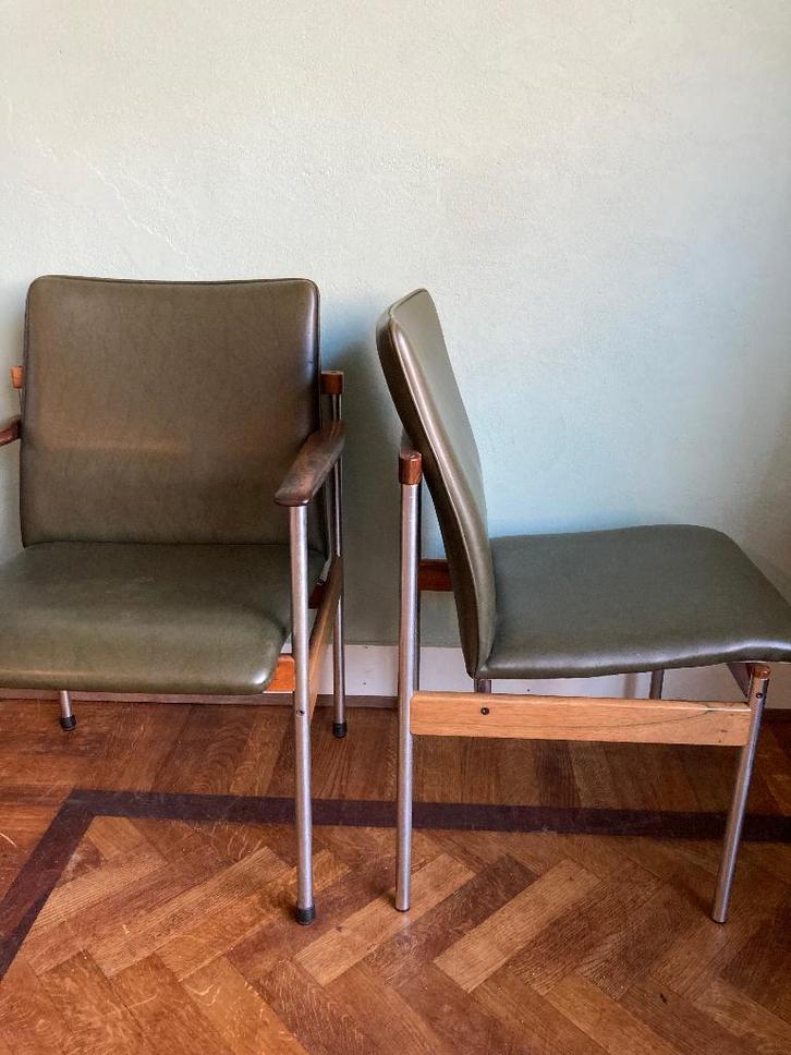 Vintage fauteuils - Thereca design, Huis en Inrichting, Fauteuils, Zo goed als nieuw, Hout, Metaal, 50 tot 75 cm, Minder dan 75 cm