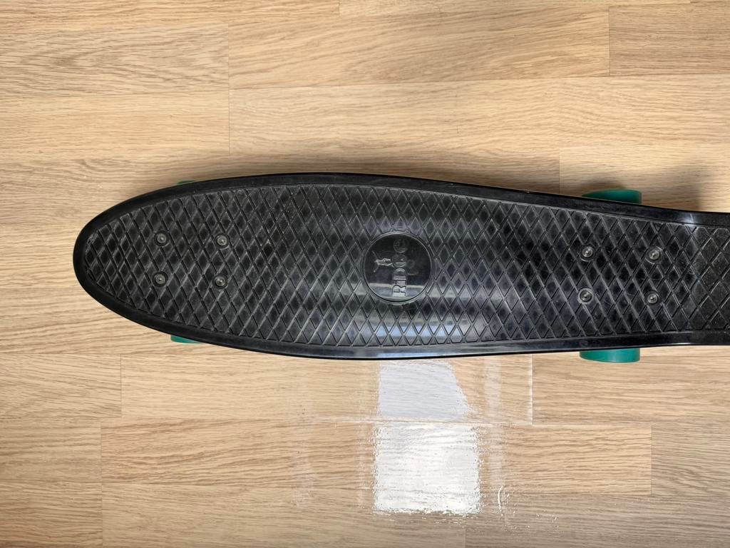 Skateboard Cruiser Vintage – Compact & Stylé, Sports & Fitness, Enlèvement, Comme neuf, Skateboard