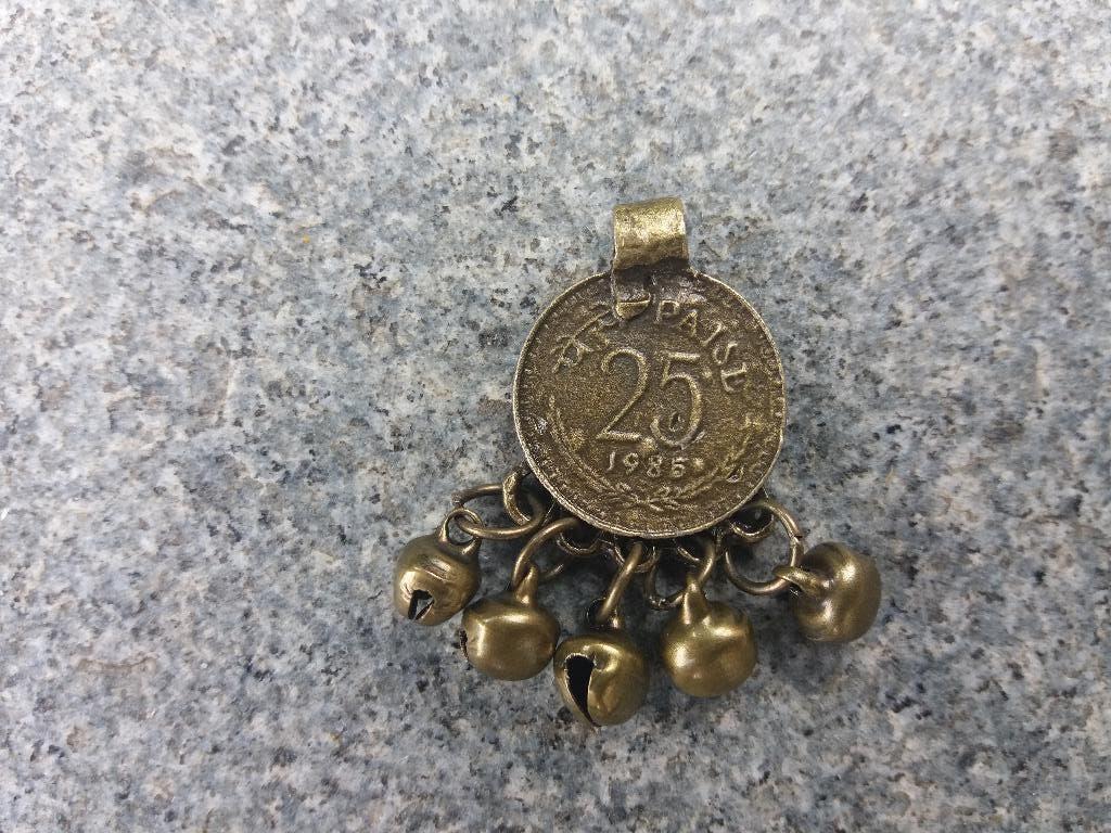 keting _ hanger uit India, Ophalen, Zo goed als nieuw