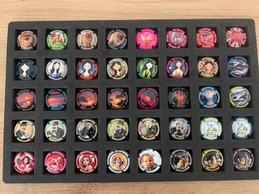 Lot A4:  40  champagne capsules, Verzamelen, Complete verzamelingen en Collecties, Ophalen of Verzenden