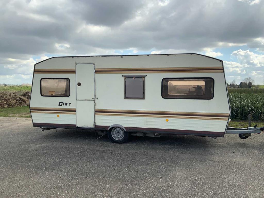 Bürstner City Flipper Caravan de luxe, Caravanes & Camping, Caravanes, Entreprise, Bürstner