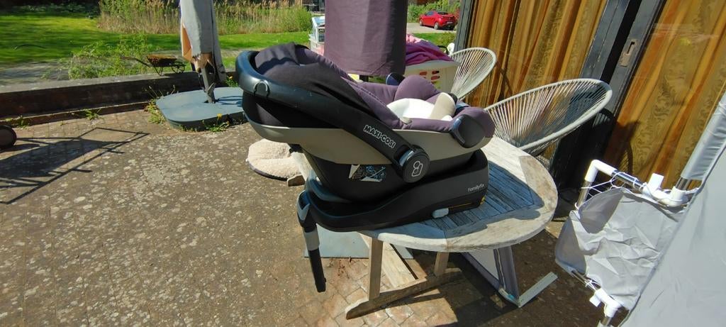 Maxi cosi pebble met verklein kussen en isofix/familyfix, Kinderen en Baby's, Ophalen, Gebruikt, Verstelbare rugleuning, Isofix