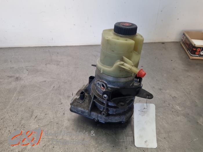 Pompe direction assistée d'un Opel Vivaro, Autos : Pièces & Accessoires, Commande, Opel, Utilisé, 3 mois de garantie, Enlèvement ou Envoi