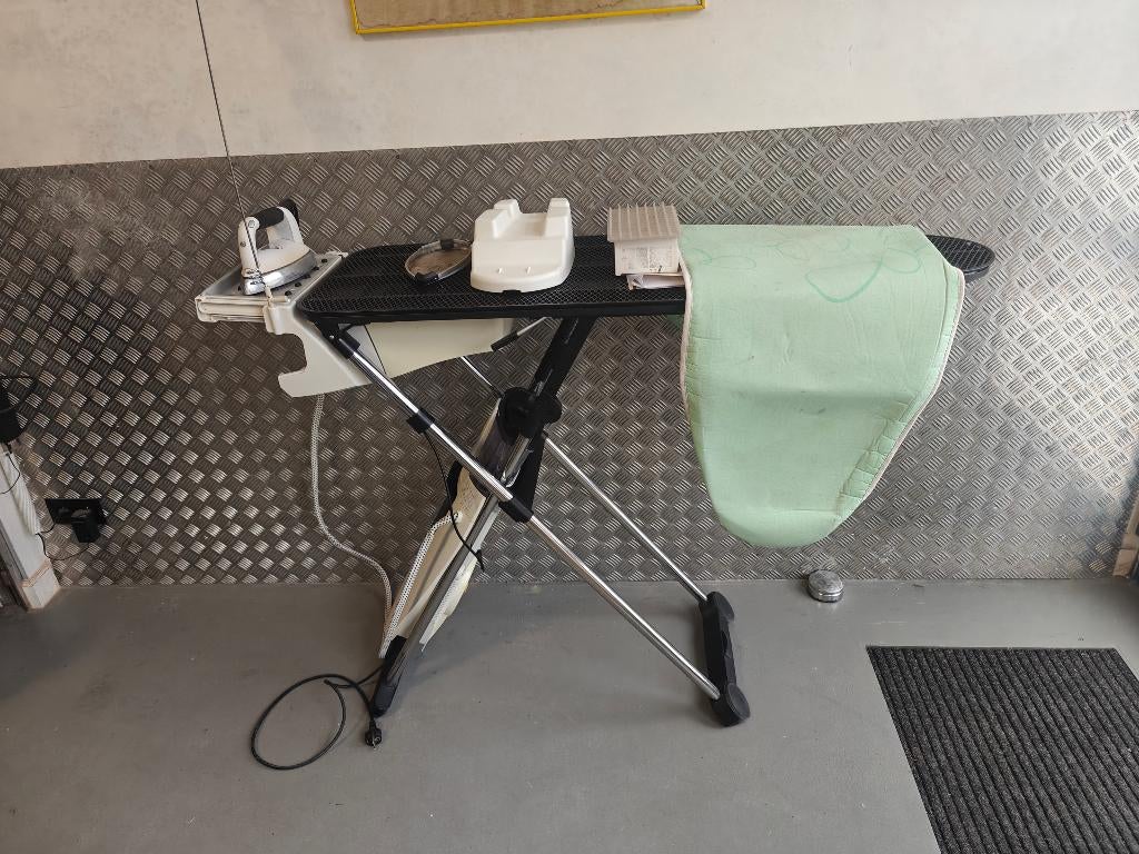 Laurastar stoomstrijk - Système de repassage vapeur, Ophalen, Gebruikt