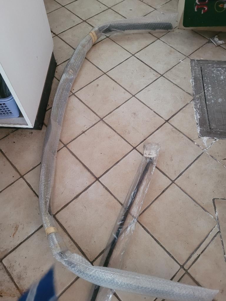 Moulure pare-chocs arrière NEUVE Skoda Octavia 2, Neuf, Arrière, Pare-chocs, Enlèvement