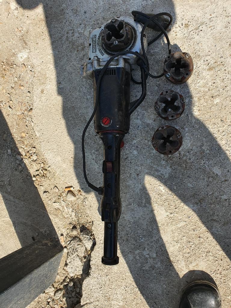 machine de découpe de fil prof. Set.Wire Cette machine, 1000 mm ou plus, Enlèvement, Utilisé, Tour à métaux