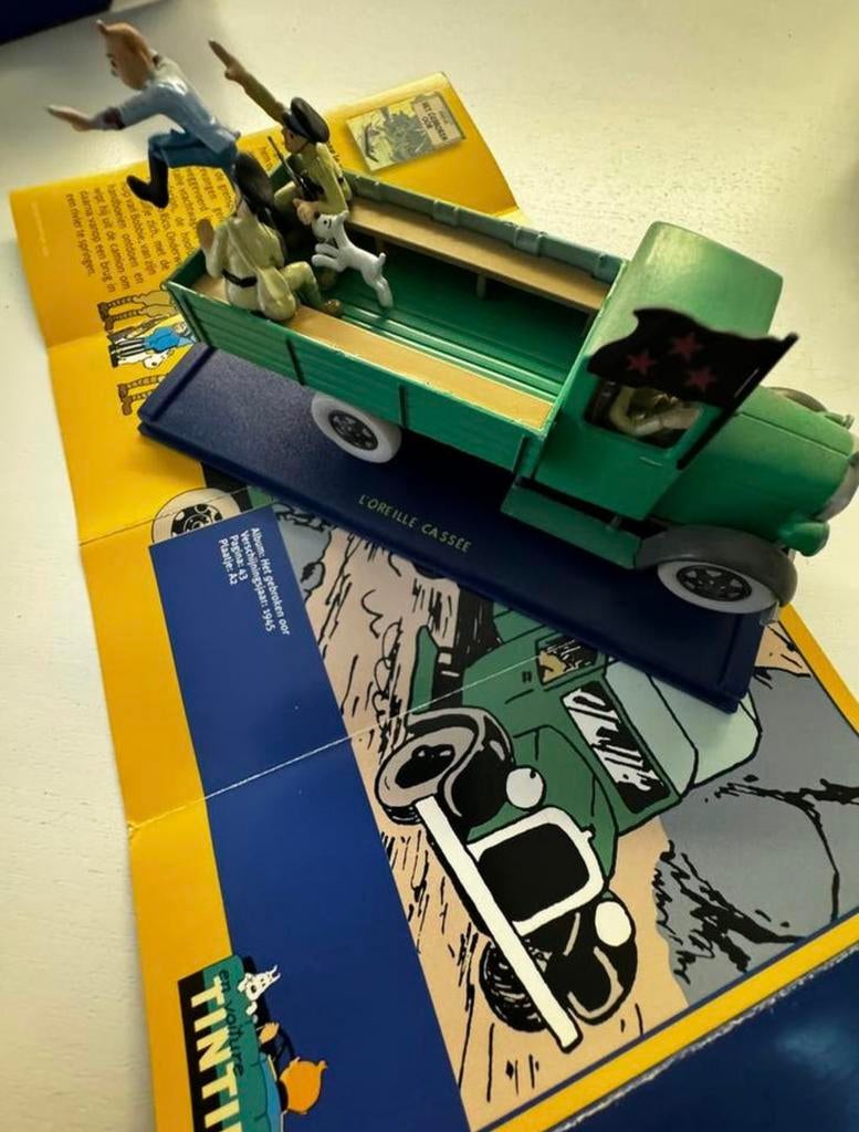 Kuifje auto 1:43 de stewart vrachtwagen uit Gebroken oor, Enlèvement ou Envoi, Tintin, Comme neuf