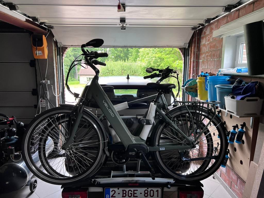 Fietsendrager voor twee elektrische stadsfietsen, Auto diversen, Fietsendragers, Gebruikt, Trekhaakdrager, 2 fietsen, Elektrische fiets