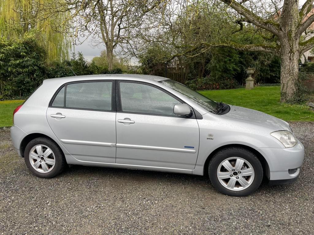 Toyota Corolla 1.4 Essence 2004, Argent ou Gris, Achat, Entreprise, Boîte manuelle