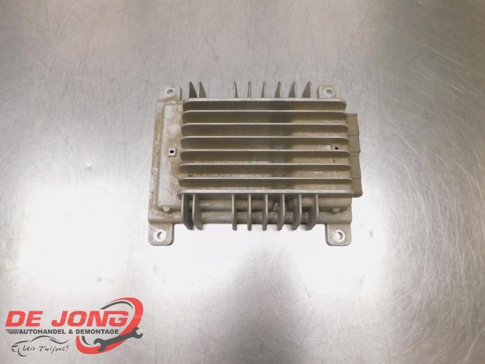 Amplificateur radio d'un Nissan Navara, -, 3 mois de garantie, Utilisé, -