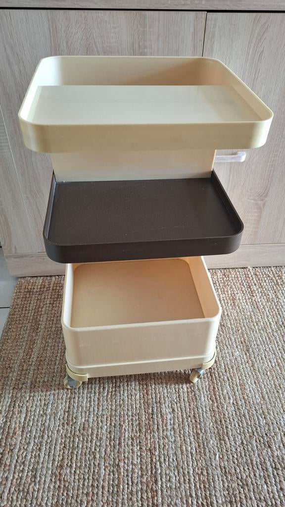 Desserte flair année 1970