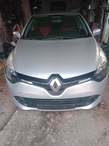 Renault Clio 2015 beschikbaar voor biedingen
