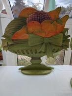 Zeer mooie uit hout gesneden fruitschaal., Antiek en Kunst, Ophalen