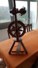 Rouet en bois de merisier, Hobby en Vrije tijd, Spinnewielen en Spinnen, Ophalen, Zo goed als nieuw, Spinnewiel