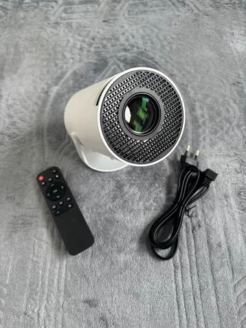 Projecteur, Audio, Tv en Foto, Beamers, Verzenden, Zo goed als nieuw