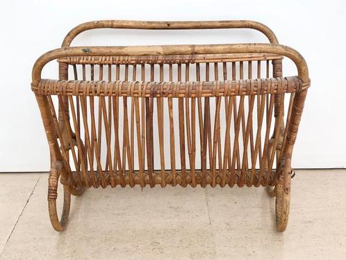 Rotan krantenbak, Huis en Inrichting, Woonaccessoires | Krantenbakken en Lectuurbakken, Gebruikt, Ophalen