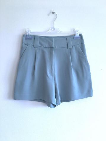  H&M stijlvolle geklede short – Maat 38 | Elegant & Comfor beschikbaar voor biedingen