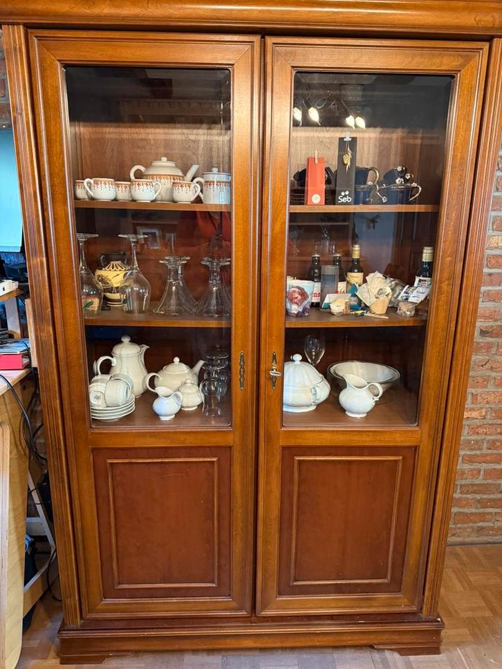 Kersenhouten vitrinekast / servieskast, Huis en Inrichting, Kasten | Vitrinekasten, Zo goed als nieuw, 200 cm of meer, Met deur(en)