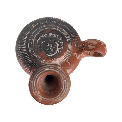 Guttus : Lampe à Huile Antique avec Tête de Méduse, Antiquités & Art, Antiquités | Céramique & Poterie, Enlèvement ou Envoi