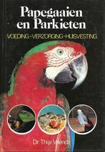 BOEKWERK PAPEGAAIEN EN PARKIETEN., Boeken, Ophalen of Verzenden, Zo goed als nieuw, Vogels