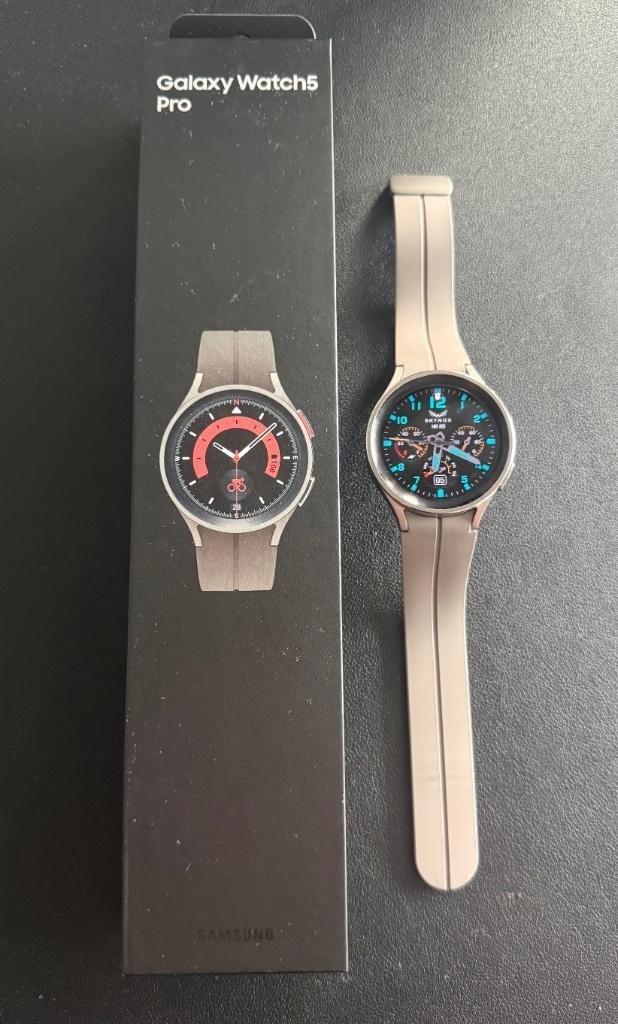Samsung Galaxy Watch 5 pro, Handtassen en Accessoires, Smartwatches, Zo goed als nieuw, Android, Grijs, Ophalen