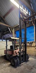 Clark Nissan, Zakelijke goederen, Machines en Bouw | Heftrucks en Intern transport, 2000 tot 3000 kg, Ophalen, Benzine, NISSAN