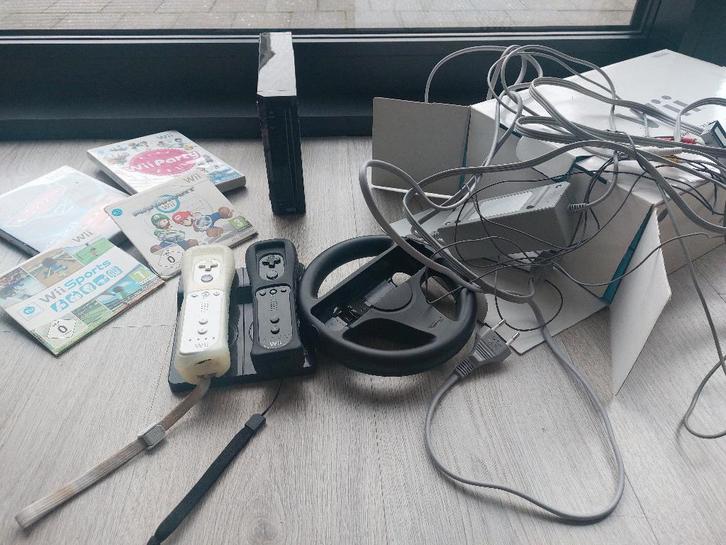Wii, Consoles de jeu & Jeux vidéo, Consoles de jeu | Nintendo Wii, Utilisé, Avec 2 manettes, Avec jeux, Avec volant, Enlèvement