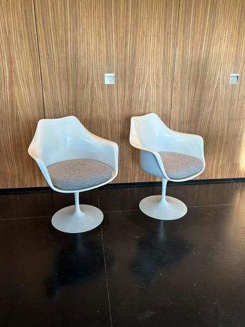 Knoll international tulip fauteuil Eero Saarinen beschikbaar voor biedingen