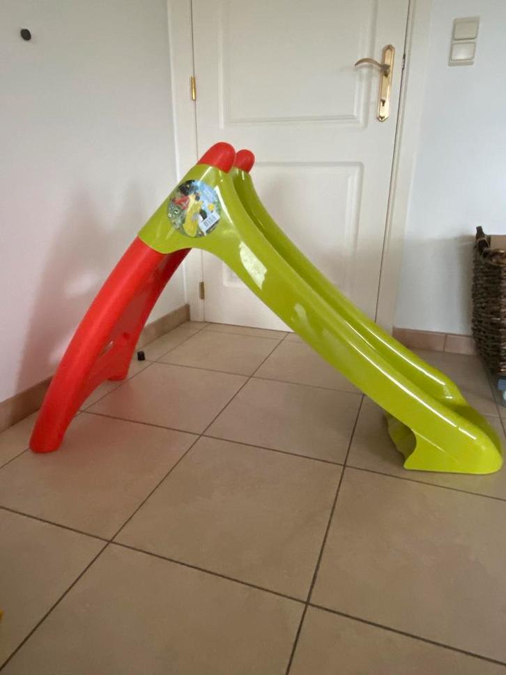 Glijbaan Smoby in groene kleur. Voor kinderen vanaf  2jaar, Enfants & Bébés, Jouets | Extérieur | Aires de jeux, Comme neuf, Toboggan