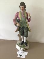 belle posture en porcelaine, 24 cm de haut, Enlèvement ou Envoi