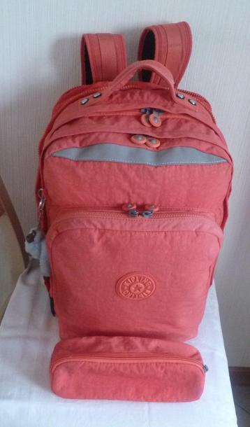 Kipling rugzak met draagtas + 100 pennen + apen beschikbaar voor biedingen