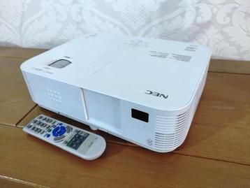 NEC M322W DLP Projector, 3200 ANSI Lumen, 3-D Ready beschikbaar voor biedingen